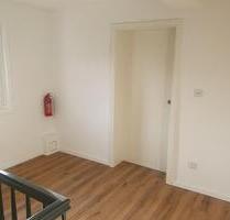 Erstbezug: Moderne kompakte Mietwohnung in historischem Gebäude - Neuenstein