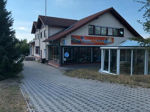 Foto - Werkstatt, Lager und Ausstellungsräume im Gewerbegebiet Friedberg