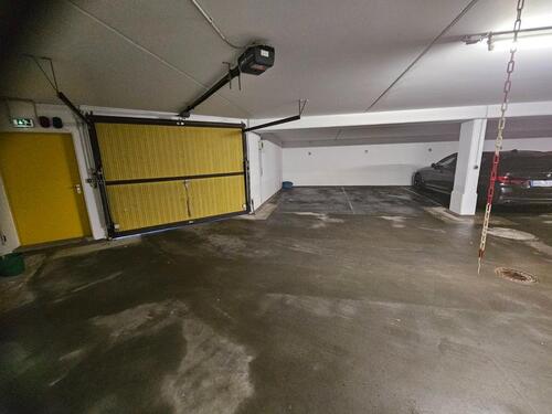 Foto - Tiefgaragenstellplatz - 55,00 EUR Miete,