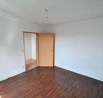 Vermietete 3-Zimmerwohnung - 110.000,00&nbsp;EUR Kaufpreis, ca.&nbsp; 74,00&nbsp;m&sup2; in Weitramsdorf (PLZ: 96479)