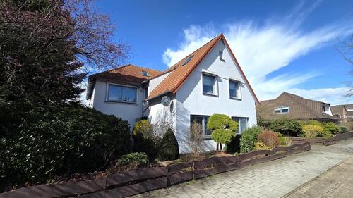 Foto - Großes Wohnhaus mit 2 Wohneinheiten plus Werkstatt etc.