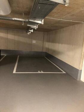 Foto - Parkplatz in einer Tiefgarage - 90,00&nbsp;EUR Miete,