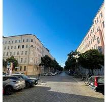 XOX Mitte | Arkonakiez – Stilvoller Altbau mit Balkon in Bestlage - Berlin