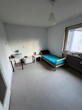 Foto - Wg zimmer ( Zwiechenmiete) - 415,00&nbsp;EUR Kaltmiete, ca.&nbsp; 75,00&nbsp;m&sup2;