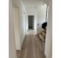 Neu renovierte Wohnung über 2 Etagen - Osann-Monzel