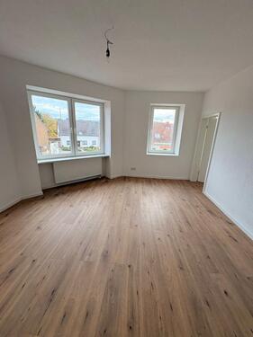 Foto - Frisch sanierte 1 ZKB-Wohnung - 425,00 EUR Kaltmiete,