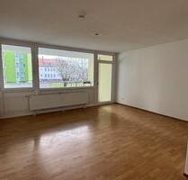 Helle 3-Zimmer-Wohnung mit Balkon und Garage in Empelde - Ronnenberg