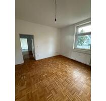 Altbauwohnung 3,5 Zimmer mit Balkon im 1. OG in Rüttenscheid - Essen Stadtbezirk II