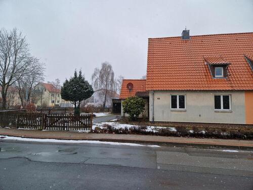 Foto - 4,5 Zimmer Wohnung Doppelhaushälfte Keller Garten Carport