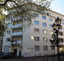 Wohnen am Dellplatz mit 2 Balkonen & Parkplatz - Duisburg