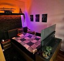 WG-Zimmer frei in 80 qm Wohnung – Zimmerwahl möglich - Stuttgart Zuffenhausen