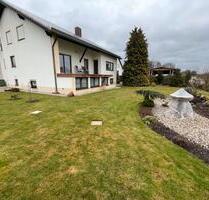 EFH mit großem Garten, PV-Anlage und ruhiger Lage in Klardorf - Schwandorf