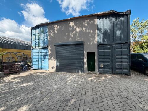Foto - Werkstatt- & Aufbereitungshalle