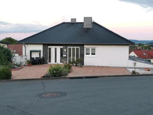 Foto - 2 Familienhaus in ruhiger Hanglage