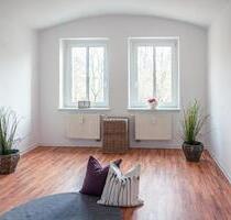 Erdgeschosswohnung mit Tageslichtbad - Chemnitz