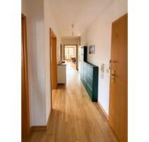 3-Zimmer Wohnung mit zwei Balkonen in Neubiberg