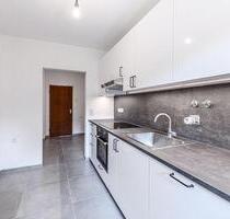 Frisch sanierte 2 - Zi Erdgeschosswohnung mit Terrasse und Garten - Nürnberg Erlenstegen