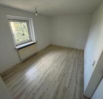 ***2 Monate Kaltmietfrei*** Helle 2-Zimmer-Wohnung im 2. Obergeschoss in Glauchau
