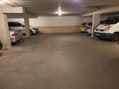 Foto - Tiefgaragen Parkplatz - 80,00&nbsp;EUR Miete,