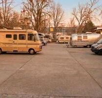 Stellplatz für PKW Transporter Wohnmobil Boot - Berlin Treptow-Köpenick