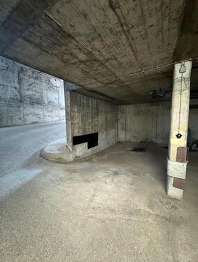 Foto - Tiefgaragenstellplatz in Neuhausen (nahe Stadion)