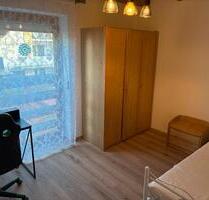 WG-Zimmer neu renoviert in Lenting - Kösching