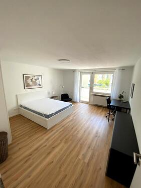 Foto - WG-Zimmer mit Balkon in sanierter Wohnung (3er WG)
