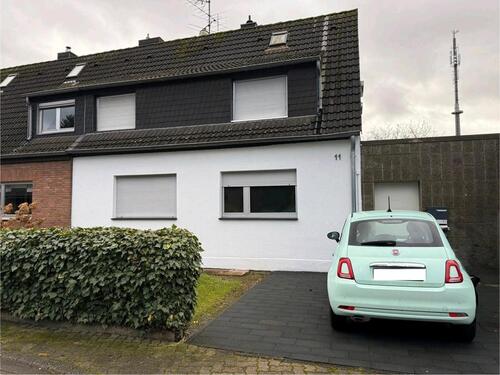 Foto - Großzügiges Grundstück mit Bestandsgebäude in Meerbusch