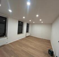 1 Zimmer Wohnung Apartment 42m2 Teilmöbliert mit Einbauküche - Mönchengladbach