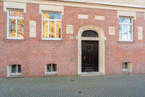 Foto - Sanierte, zentral gelegene Wohnung mit eigener Terrasse