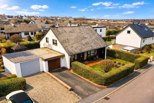 Foto - 9 Zimmer Einfamilienhaus zum Kaufen in Pluwig