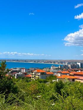 Foto - Baugrundstücke mit 487 m², 967 m², in Sonnenstrand - Bulgarien .