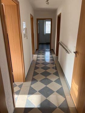 Foto - Schöne 4 Zimmer OG Wohnung - mit 2 Balkone, Garage, Garten