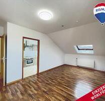 Gemütliche 3-ZKB-Wohnung im DACHGESCHOSS in ZENTRUMSNAHER Stadtmittenlage...! - Sankt Wendel