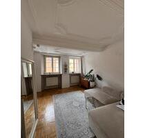 2-Zimmer-Altbauwohnung in der Innenstadt - mit Stuck - Regensburg Kumpfmühl