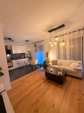 Foto - Schöne 2-Zimmer Wohnung mit Loggia, Keller und Stellplatz