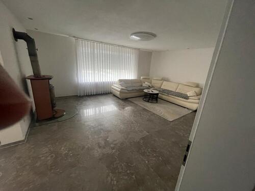 Foto - Wohnung mit Terrasse und Garten zu vermieten