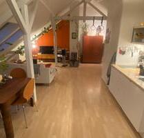 Charmante Dachgeschosswohnung zur Untermiete (01.01.-31.01.26) - Köln Lindenthal