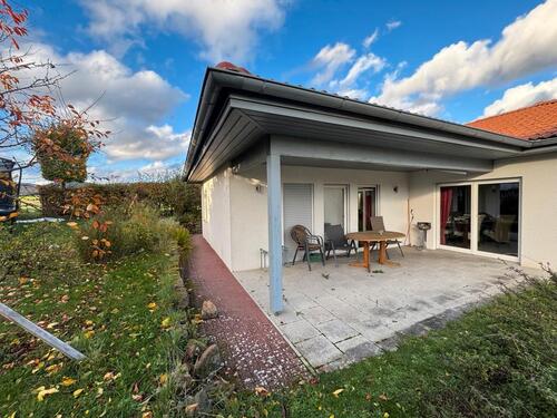 Foto - Einfamilienhaus zum Kaufen in Staufenberg
