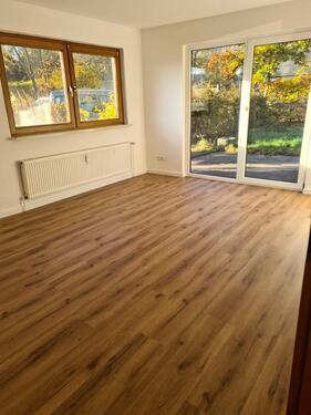 Foto - Freundliche 3- Zi.- Whg. im Grünen, eigener Garten