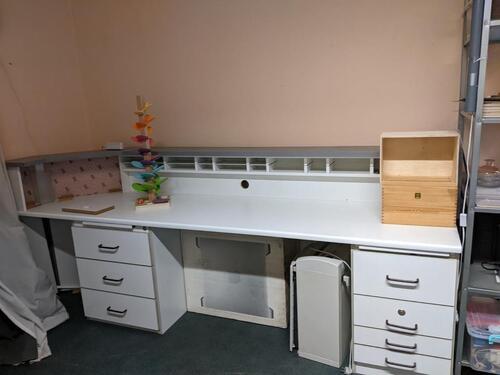 Foto - Ruhige Schreibtischplätze im Gemeinschaftsatelier zu vermieten