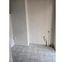 EG-Wohnung - 2.300,00&nbsp;EUR Kaltmiete, ca.&nbsp; 150,00&nbsp;m&sup2; in Pinneberg (PLZ: 25421)