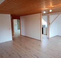 Single-Wohnung DG -Wohnung - 470,00&nbsp;EUR Kaltmiete, ca.&nbsp; 75,00&nbsp;m&sup2; in Thurmansbang (PLZ: 94169)