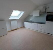 Große Dachgeschosswohnung 85qm mit neuer Küche in Bronnzell - Fulda Kohlhaus