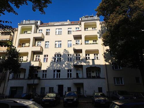 Foto - Exkl 2-Zim-Dachgeschoßwohn.,Terrasse, Einbaukü, Bln-Lichtenberg