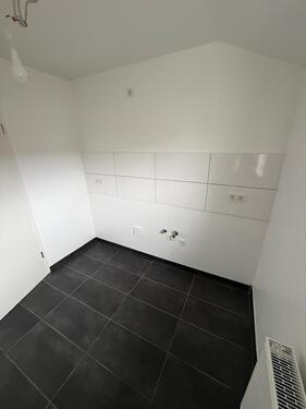 Foto - 1 Zimmer Dachgeschoßwohnung zur Miete in Saarbrücken