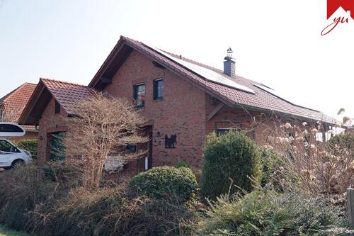 Foto - Stilvolles Einfamilienhaus zum Wohlfühlen in ruhiger Lage mit PV-Anlage und Wärmepumpe.