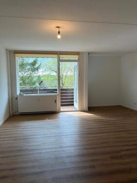 Foto - Renovierte 1,5 Zi.-Wohnung mit Südbalkon - provisionsfrei