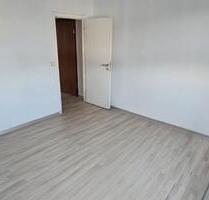 Erstbezug Helle 2-3 Zimmer Wohnung in Thurm-Mülsen zu vermieten