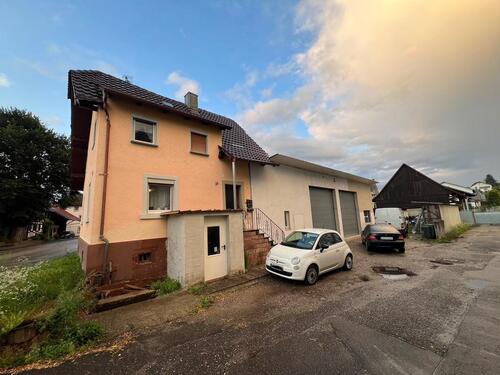 Foto - Saniertes Einfamilienhaus mit großer Werkstatt ohne Provision